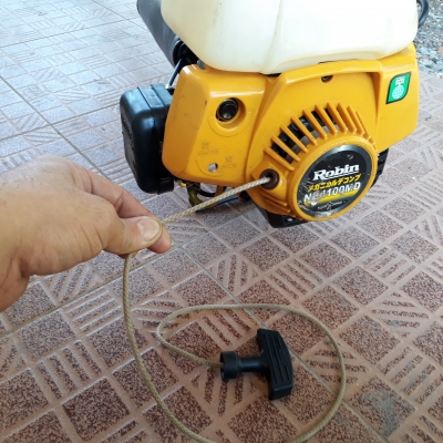 เครื่องตัดหญ้าสะพายRobin NB4100