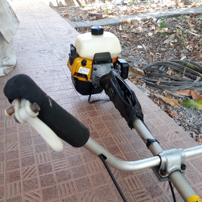 เครื่องตัดหญ้าสะพายRobin NB4100