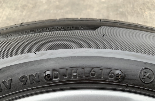 ล้อแม็ก Toyota Altis ขอบ 15 พร้อมยาง 195-65-15 Bridgestone ปี 17 แม็กสวย ดอกยางหนา