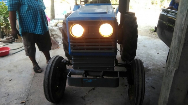 รถไถนามิตซู20แรงสภาพสวยสนใจติดต่อมาคับ รถไถนามิตซู20แรงสภาพสวยสนใจติดต่อมาคับ