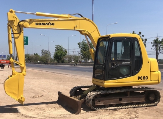 ขายรถขุด KOMATSU PC60-7 ใบมีดดัน นำเข้าเองจากญี่ปุ่น สภาพสวยพร้อมใช้ มีVDOการทำงานครับ