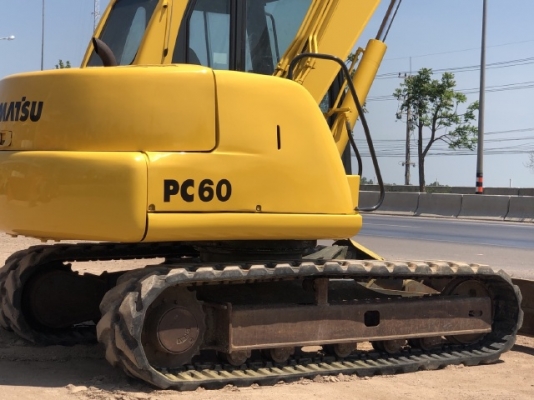 ขายรถขุด KOMATSU PC60-7 ใบมีดดัน นำเข้าเองจากญี่ปุ่น สภาพสวยพร้อมใช้ มีVDOการทำงานครับ