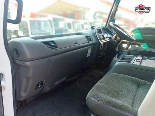 หัวเก๋ง ISUZU DECA 3 ใบปัด