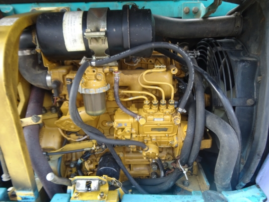 รถขุด Komatsu PC45-1 คอนโทรลน้ำมัน ปั้มนิ้ว ตู้เก๋ง สภาพเดิมๆจากญี่ปุ่น