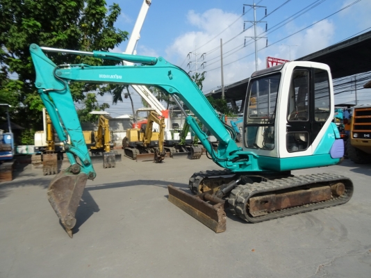 รถขุด Komatsu PC45-1 คอนโทรลน้ำมัน ปั้มนิ้ว ตู้เก๋ง สภาพเดิมๆจากญี่ปุ่น