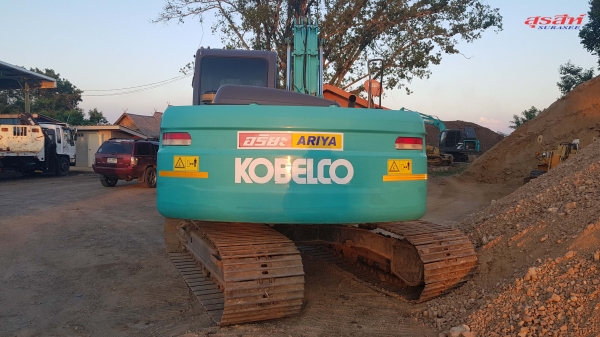ขายรถขุด KOBELCO SK140LC-8 YP09 SuperXM สภาพนางฟ้า ใช้งานเพียง 3 พันชั่วโมง เอกสารชุดแจ้งจำหน่ายฯ