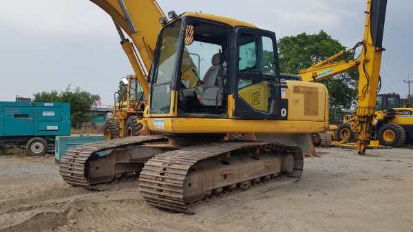 ขายรถแบคโฮ KOMATSU PC200-7 ซีเรียลสูง ใช้งาน 12,698 ชั่วโมง สภาพนางฟ้า รถบริษัท ใช้งานโครงการวางท่อก๊าซ รถใช้น้อย รันชั่วโมง