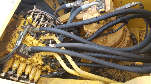 ขายรถแบคโฮ KOMATSU PC200-7 ซีเรียลสูง ใช้งาน 12,698 ชั่วโมง สภาพนางฟ้า รถบริษัท ใช้งานโครงการวางท่อก๊าซ รถใช้น้อย รันชั่วโมง