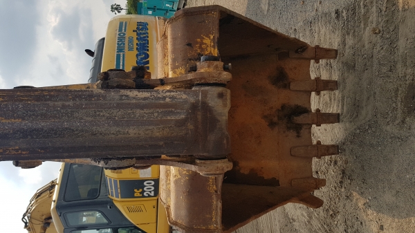 ขายรถแบคโฮ KOMATSU PC200-7 ซีเรียลสูง ใช้งาน 12,698 ชั่วโมง สภาพนางฟ้า รถบริษัท ใช้งานโครงการวางท่อก๊าซ รถใช้น้อย รันชั่วโมง