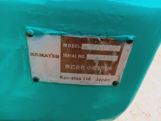 ขายจ้า.  KOMATSU PC30-7 เก่านอกแท้  มีลายแย๊ก เครื่องปั๊มดี พร้อมใช้ โทร 089-3818694 จ๊อย