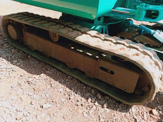 ขายจ้า.  KOMATSU PC30-7 เก่านอกแท้  มีลายแย๊ก เครื่องปั๊มดี พร้อมใช้ โทร 089-3818694 จ๊อย