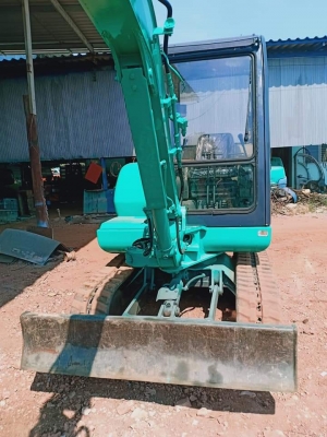 ขายจ้า.  KOMATSU PC30-7 เก่านอกแท้  มีลายแย๊ก เครื่องปั๊มดี พร้อมใช้ โทร 089-3818694 จ๊อย