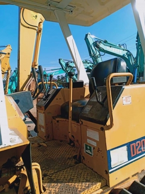 ขายจ้า..KOMATSU D20P-6 เก่านอกแท้  เดิมๆๆ เครื่องปั๊มดี ใช้งานมาแค่ 1,xxx ชั่วโมง โทร 089-3818694 จ๊อย