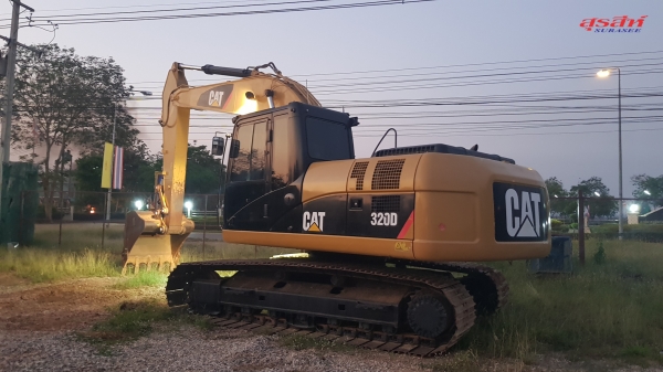 ขาย CAT320D Japan ใช้งาน 10,xxx ชั่วโมง สภาพนางฟ้า