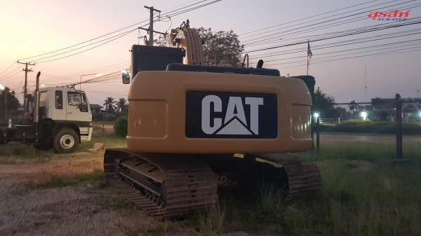 ขาย CAT320D Japan ใช้งาน 10,xxx ชั่วโมง สภาพนางฟ้า