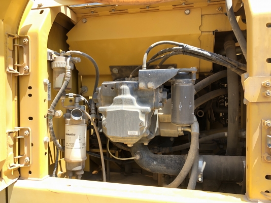 ขายรถแบคโฮ KOMATSU PC200-8MOทำงาน 4924ชั่วโมงสวยๆเดิมๆสนใจโทร 081-970-1072