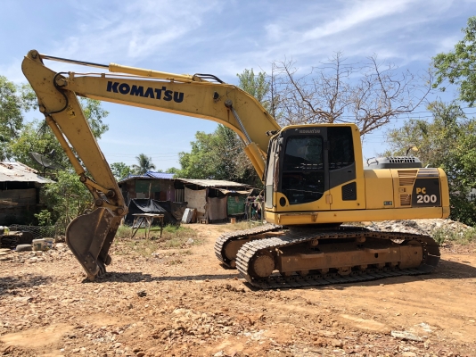 ขายรถแบคโฮ KOMATSU PC200-8MOทำงาน 4924ชั่วโมงสวยๆเดิมๆสนใจโทร 081-970-1072