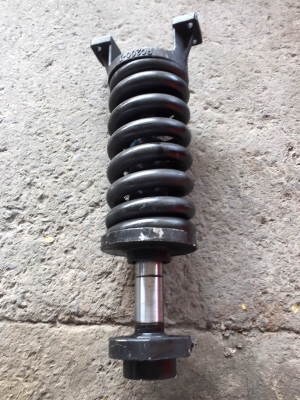 สปริงอัดสำเร็จ Pc 200-7 ราคาอันละ 14000 บาท