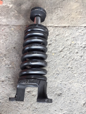 สปริงอัดสำเร็จ Pc 200-7 ราคาอันละ 14000 บาท