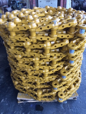 โซ่เปล่า Pc 120-5 ราคาคู่ละ 45000 บาท โซ่เปล่า Pc 120-5 ราคาคู่ละ 45000 บาท