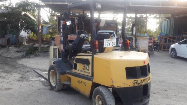 รถยกโฟล์คลิฟท์ Sumitomo 13-FD30PVIHA ขนาด3ตัน เสาสูง3เมตร ยางหน้าคู่ เกียร์ธรรมดา เครื่องมิตซูบิชิ HA S97906 ขนาด 4 สูบ เชื้อเพลิงดีเซล