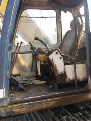 ขาย 435,000 KOBELCO sk 200-3 เครื่องดี ปั้มแรง ไฟฟ้าตัด เอวแน่น ช่วงล่างสวย รถพร้อมใช้ เอกสารชื้อขาย รถอยู่ นางรอง บุรีรัมย์ 064-191-1112 ขาย 435,000 KOBELCO sk 200-3 เครื่องดี ปั้มแรง ไฟฟ้าตัด เอวแน่น ช่วงล่างสวย รถพร้อมใช้ เอกสารชื้อขาย รถอยู่ นางรอง บุรีรัมย์ 064-191-1112