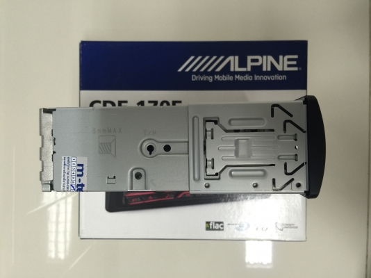 ขายวิทยุ 1 DIN ALPINE CDE-170E เล่น CD/MP3/USB ขายวิทยุ 1 DIN ALPINE CDE-170E เล่น CD/MP3/USB