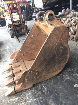 บุ๋งกี๋เก่าในขนาด 200 ราคา 12000 บุ๋งกี๋เก่าในขนาด 200 ราคา 12000