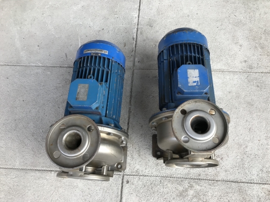 ( เหลือ 1ตัวครับ )ขายปั๊มน้ำหอยโข่งหัวปั๊มสแตนเลส Ebara 10HP. 380V made in Italy ขนาดเข้า 2.5นิ้ว ออก 2นิ้ว สภาพสวย หมุนนิ่ม พร้อมใช้งาน มี 2ตัวครับ ราคาตัวละ 18,500 บาท