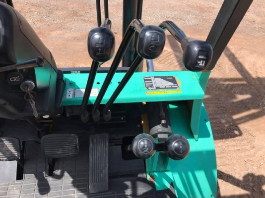 ขายรถฟอร์คลิฟต์ MITSUBISHI FG30D รถนอกนำเข้าเองจากญี่ปุ่น สภาพสวยพร้อมใช้ มีVDOการทำงานครับ