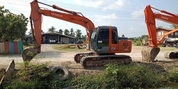 ขายจ้า..HITACHI ZX120-E เก่าใน สภาพดี ใช้งานมาน้อย เครื่องปั๊มแห้ง  เอกสารอินวอย พร้อมใช้ โทร 089-3818694 จ๊อย