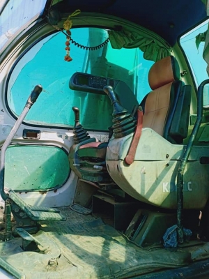 ขายจ้า..SK120-2 เก่าใน ช่วงล่างLC แทรคใหญ่  สภาพสวย  พร้อมใช้ เดิมๆๆ เอกสารอิวอย โทร 089-3818694 จ๊อย