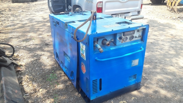 ขายเครื่องปั๊มลม AIRMAN PDS-90S เก่านอก # ขนาด 7 บาร์ 90cfm 83000บาท โทร084-5424150 line id : rapinzat