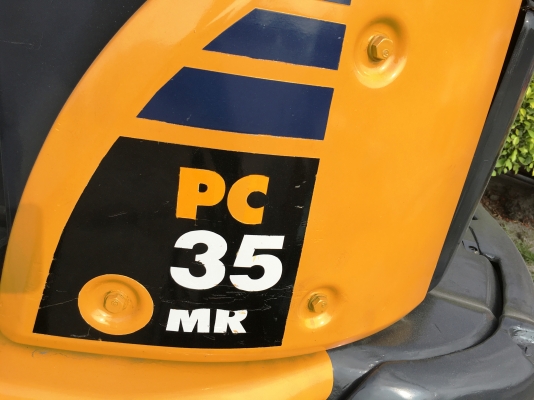 ขาย รถขุดเล็ก Komatsu PC35 MR2 สภาพสวย สนใจติดต่อ 0874880101 Line ID: Kongniwatsiri ขาย รถขุดเล็ก Komatsu PC35 MR2 สภาพสวย สนใจติดต่อ 0874880101 Line ID: Kongniwatsiri