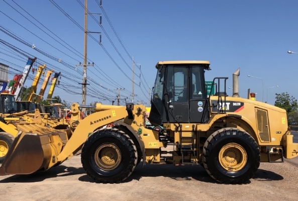 ขายรถตักล้อยาง CAT 962H นำเข้าเองจากญี่ปุ่น สภาพสวยพร้อมใช้ มีVDOการทำงานครับ