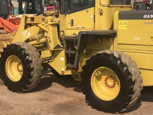 ขายรถตักล้อยาง KOMATSU WA100-3 นำเข้าเองจากญี่ปุ่น สภาพสวยพร้อมใช้ มีVDOการทำงานครับ