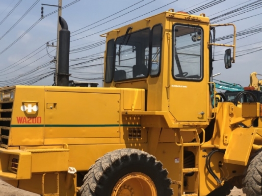 ขายรถตักล้อยาง KOMATSU WA200-1 นำเข้าเองจากญี่ปุ่น สภาพสวยพร้อมใช้ มีVDOการทำงานครับ