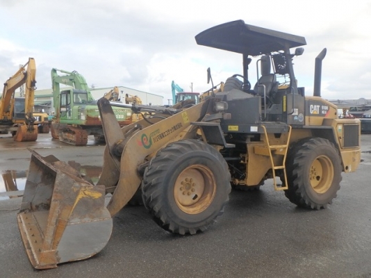 ขายรถตักล้อยาง CAT 910H ปี 2013 นำเข้าเองจากญี่ปุ่น สภาพสวยพร้อมใช้ ถึงเร็วๆนี้ครับ