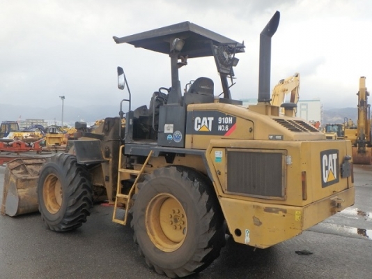 ขายรถตักล้อยาง CAT 910H ปี 2013 นำเข้าเองจากญี่ปุ่น สภาพสวยพร้อมใช้ ถึงเร็วๆนี้ครับ ขายรถตักล้อยาง CAT 910H ปี 2013 นำเข้าเองจากญี่ปุ่น สภาพสวยพร้อมใช้ ถึงเร็วๆนี้ครับ