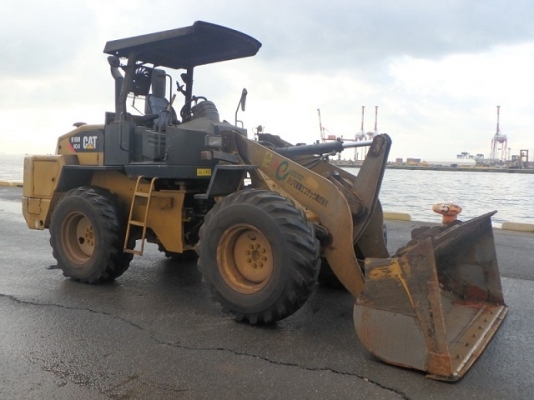 ขายรถตักล้อยาง CAT 910H ปี 2013 นำเข้าเองจากญี่ปุ่น สภาพสวยพร้อมใช้ ถึงเร็วๆนี้ครับ ขายรถตักล้อยาง CAT 910H ปี 2013 นำเข้าเองจากญี่ปุ่น สภาพสวยพร้อมใช้ ถึงเร็วๆนี้ครับ