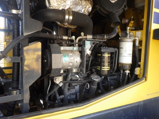 ขายรถตักล้อยาง KOMATSU WA200-6 ปี 2013 นำเข้าเองจากญี่ปุ่น สภาพสวยพร้อมใช้ ถึงเร็วๆนี้ครับ