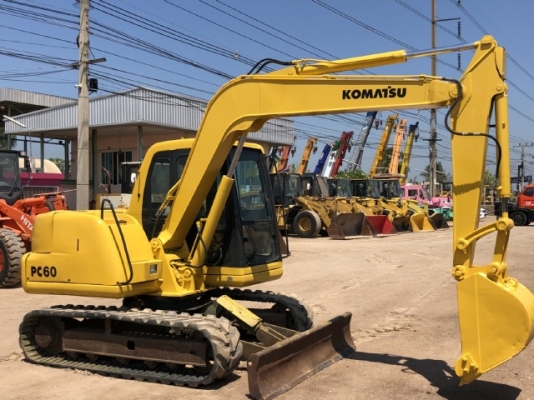 ขายรถขุด KOMATSU PC60-7 ใบมีดดัน นำเข้าเองจากญี่ปุ่น สภาพสวยพร้อมใช้ มีVDOการทำงานครับ