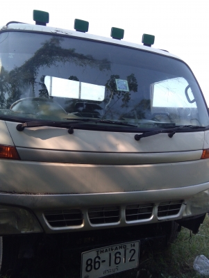 ขาย6ล้อ330000โทร0643130366