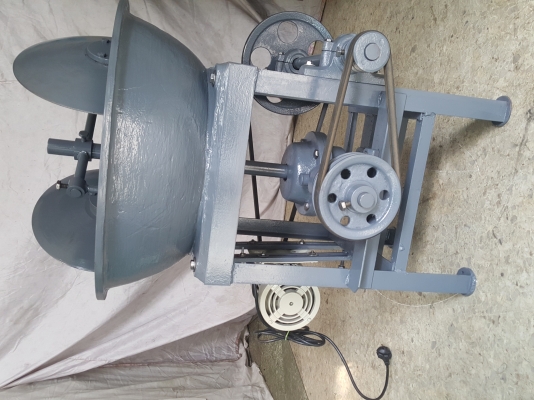 ขายเครื่องบดยา บดสมุนไพรแบบลูกกลิ้งอ่างบด24นิ้ว