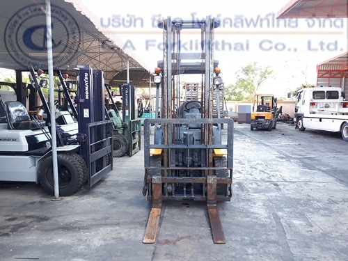 ขาย รถโฟล์คลิฟท์ KOMATSU รุ่น FG25C-15