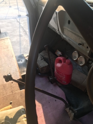 รถบรรทุกดั้มหัวยาว 10ล้อ ยี่ห้อ ISUZU  170 แรงม้า  จดทะเบียนปี 2546