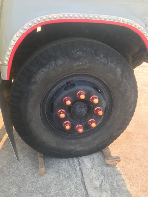 รถบรรทุกดั้มหัวยาว 10ล้อ ยี่ห้อ ISUZU  170 แรงม้า  จดทะเบียนปี 2546