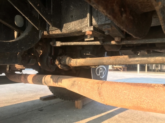 รถบรรทุกดั้มหัวยาว 10ล้อ ยี่ห้อ ISUZU  170 แรงม้า  จดทะเบียนปี 2546