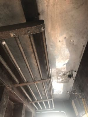 รถบรรทุกดั้มหัวยาว 10ล้อ ยี่ห้อ ISUZU  170 แรงม้า  จดทะเบียนปี 2546