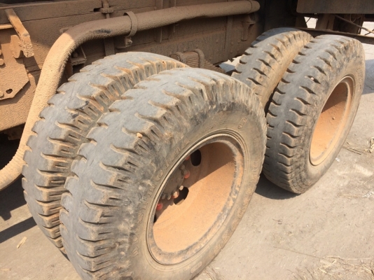 รถบรรทุกดั้มหัวยาว 10ล้อ ยี่ห้อ ISUZU  170 แรงม้า  จดทะเบียนปี 2546